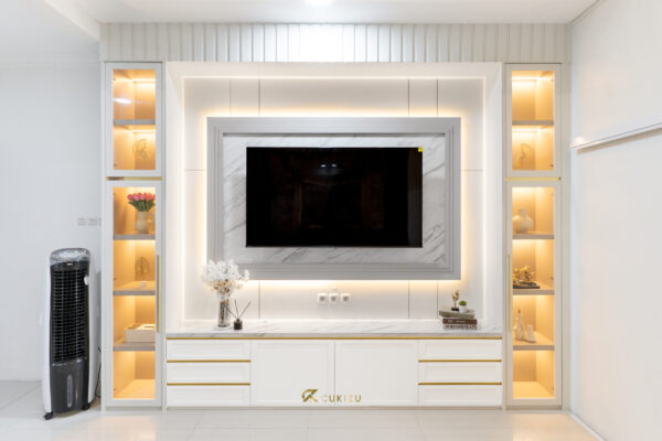 Mrs. Fris – Living Room Classic