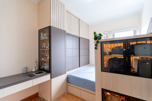 Mrs. Gor – Apartemen Set Master Bedroom